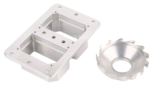 大型cnc加工中心主軸運(yùn)轉(zhuǎn)速度過快有影響嗎？